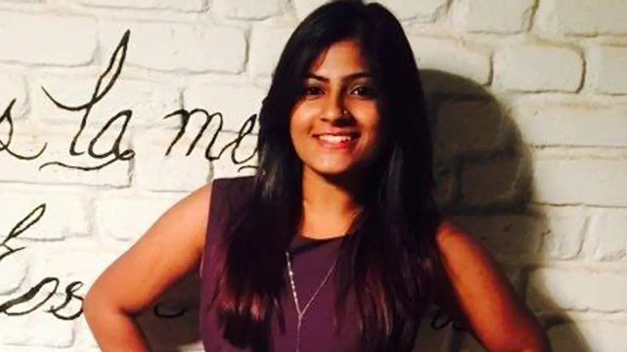 ಬೆಂಗಳೂರಿನಲ್ಲಿ ಕೇರಳ ಯುವತಿಯಿಂದ ಜನ ಜಾಗೃತಿ ..! ವೈರಲ್ ಆಯ್ತು ವಿಚಾರ..! ಬೆಂಗಳೂರಿನಲ್ಲಿ ಕೇರಳ ಯುವತಿಯಿಂದ ಜನ ಜಾಗೃತಿ ..! ವೈರಲ್ ಆಯ್ತು ವಿಚಾರ..!