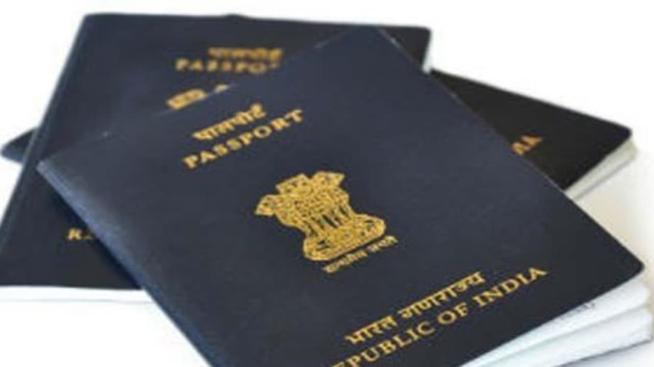 இனி பாஸ்போர்ட்டிலும் வருகிறது ஹிந்தி மத்திய அரசு தகவல் இனி பாஸ்போர்ட்டிலும் வருகிறது ஹிந்தி மத்திய அரசு தகவல்