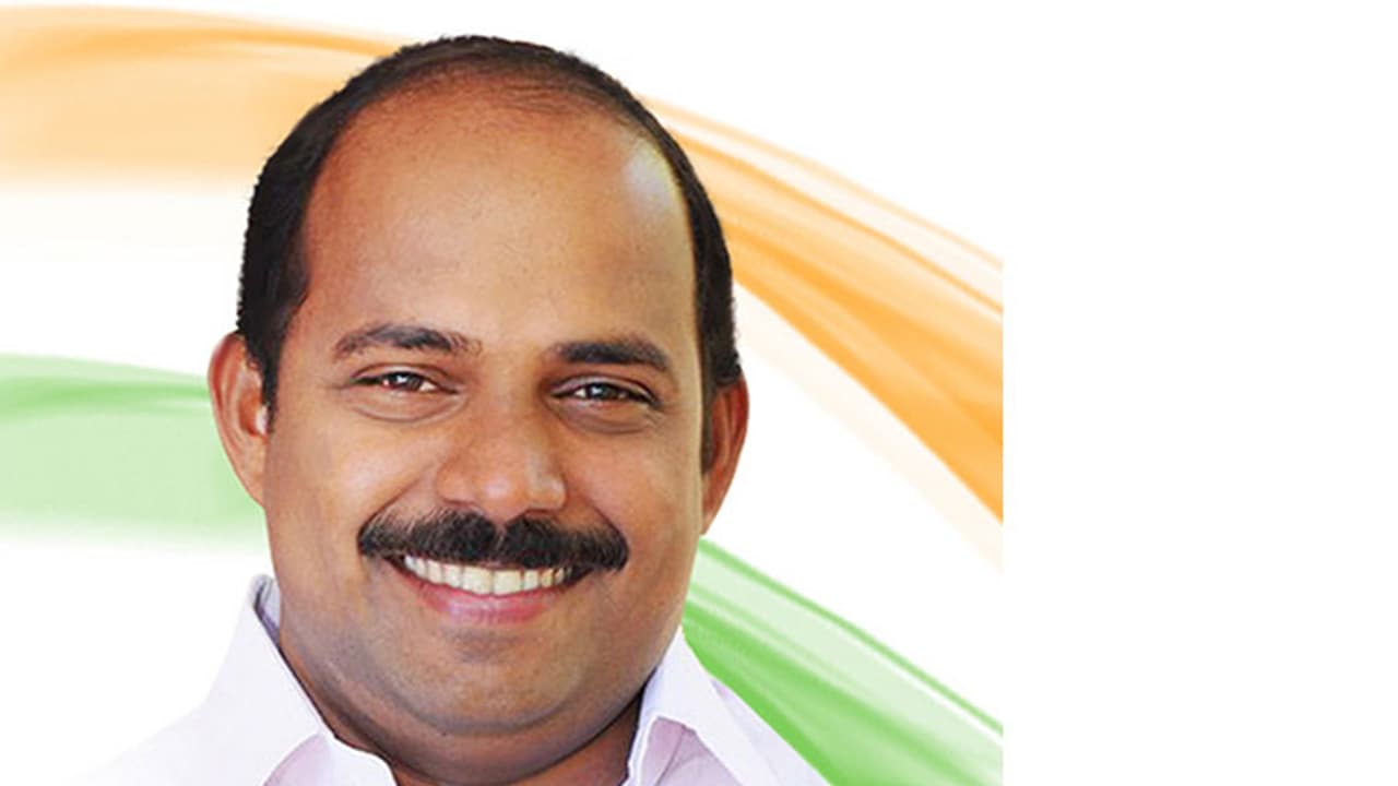 താന് അസഭ്യം പറയുന്നതായി പ്രചരിക്കുന്ന ശബ്ദരേഖക്കെതിരെ എം ലിജു താന് അസഭ്യം പറയുന്നതായി പ്രചരിക്കുന്ന ശബ്ദരേഖക്കെതിരെ എം ലിജു