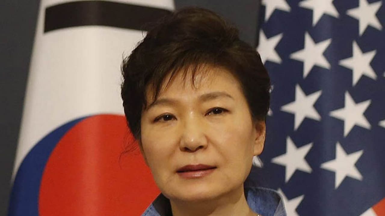 ದ. ಕೊರಿಯಾ ಅಧ್ಯಕ್ಷರ ವಿರುದ್ಧ ಸಂಸದರ ವಾಗ್ದಂಡನೆ ದ. ಕೊರಿಯಾ ಅಧ್ಯಕ್ಷರ ವಿರುದ್ಧ ಸಂಸದರ ವಾಗ್ದಂಡನೆ