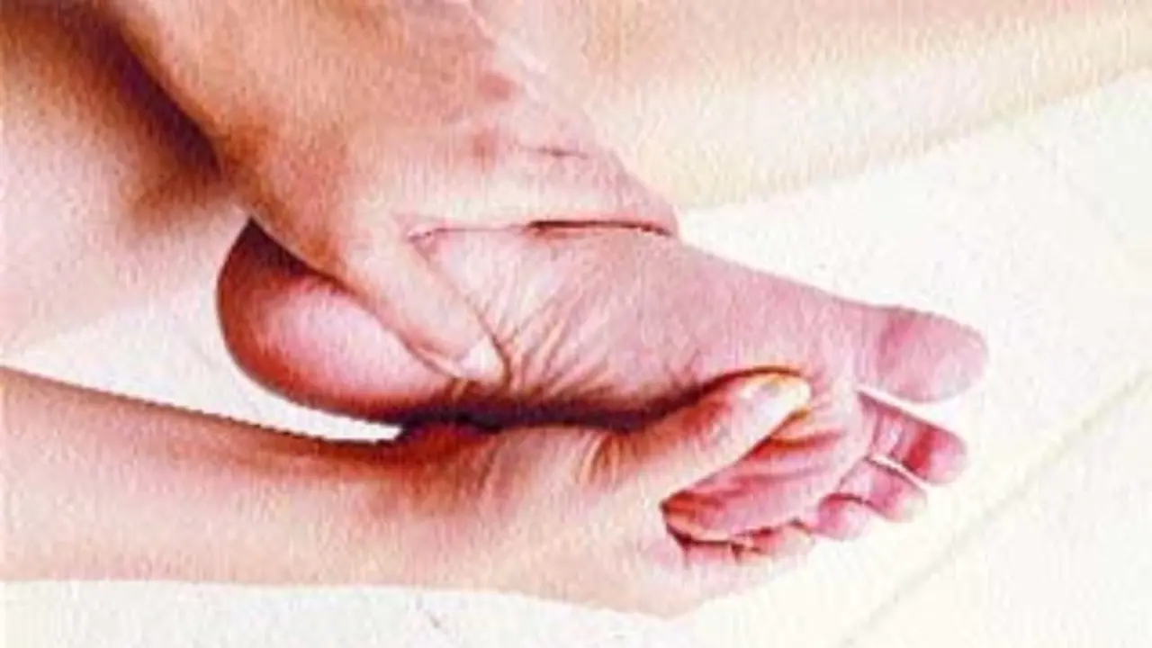 பாதங்கள் அடிக்கடி மரத்துப் போவதற்கு இதுதான் அசல் காரணம்.... பாதங்கள் அடிக்கடி மரத்துப் போவதற்கு இதுதான் அசல் காரணம்....