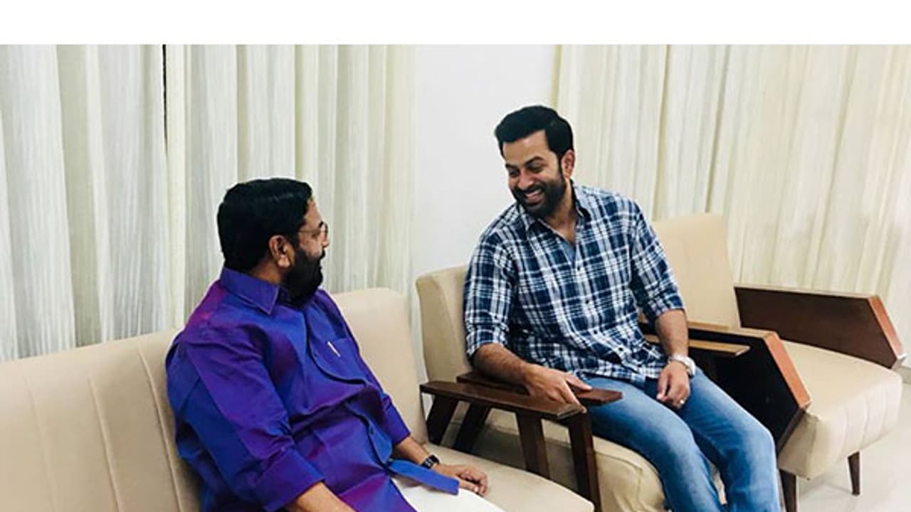 പൃഥ്വിരാജ് മലയാള സിനിമയുടെ ഇന്നിന്റെയും നാളെയുടെയും പ്രതീക്ഷയാണ് കടകംപള്ളി പൃഥ്വിരാജ് മലയാള സിനിമയുടെ ഇന്നിന്റെയും നാളെയുടെയും പ്രതീക്ഷയാണ് കടകംപള്ളി