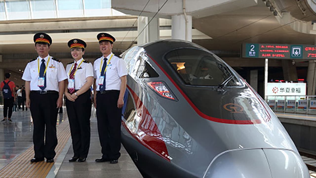 വെടിയുണ്ടയെ തോല്പ്പിക്കും ഈ ട്രെയിന് വെടിയുണ്ടയെ തോല്പ്പിക്കും ഈ ട്രെയിന്