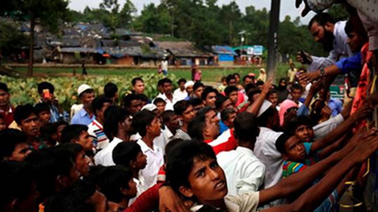 ಬರ್ಮಾದ ರೋಹಿಂಗ್ಯ ಮುಸ್ಲಿಮರು ದೇಶ ಬಿಟ್ಟು ಓಡಿ ಹೋಗುತ್ತಿರುವುದೇಕೆ? ಬೌದ್ಧರ ವಿಗ್ರಹ ಭಂಜಿಸಿ ಗಡಿ ಮುರಿದು ಓಡಿದ ಉಗ್ರರು..!