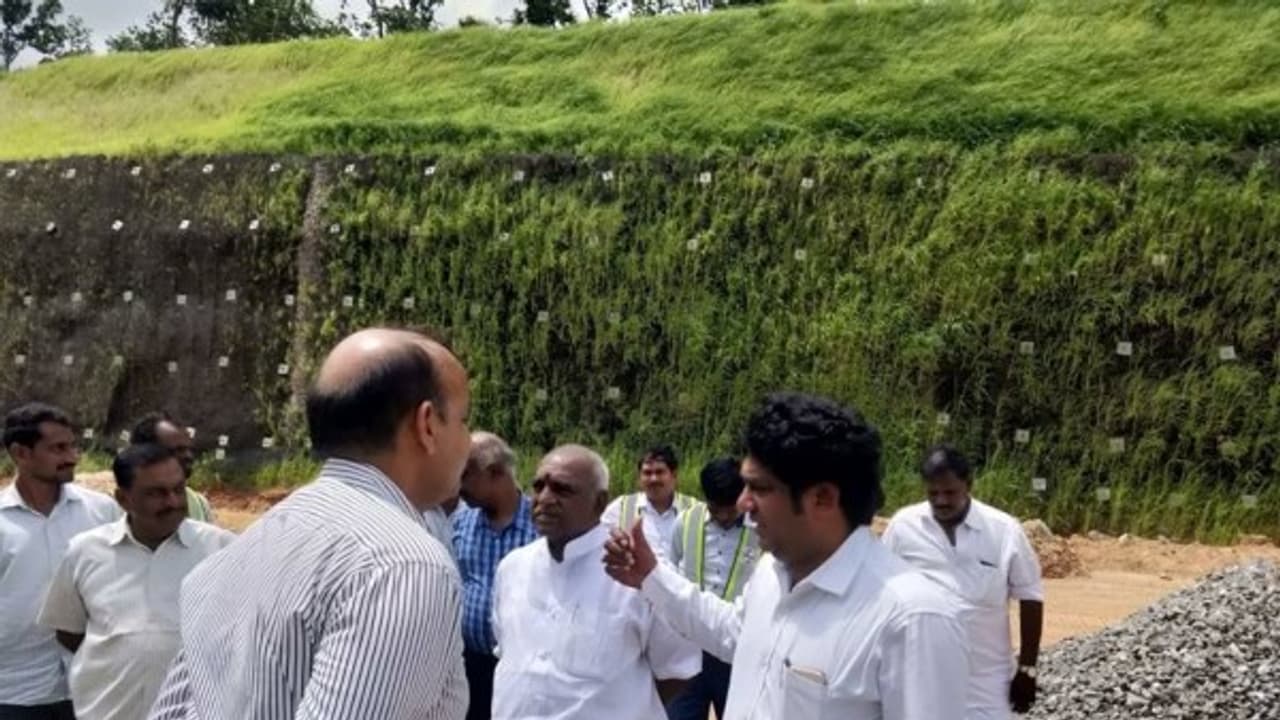 குமரி மக்களை குஷிப்படுத்தும் தகவலை சொல்லிய பொன்.ராதாகிருஷ்ணன்..! குமரி மக்களை குஷிப்படுத்தும் தகவலை சொல்லிய பொன்.ராதாகிருஷ்ணன்..!