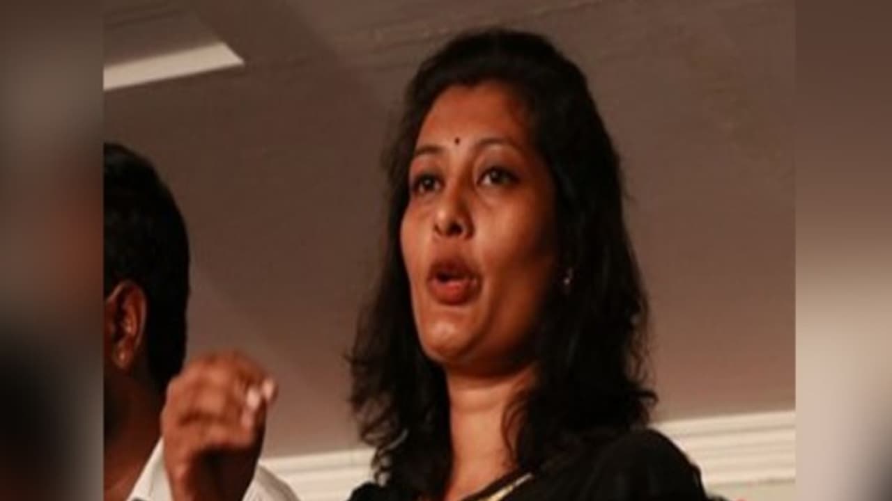 ஐபிஎல் போராட்டத்தின்போது போலீசாரால் தாக்கப்பட்டேன்..! டிவி நடிகை பரபரப்பு புகார்! ஐபிஎல் போராட்டத்தின்போது போலீசாரால் தாக்கப்பட்டேன்..! டிவி நடிகை பரபரப்பு புகார்!