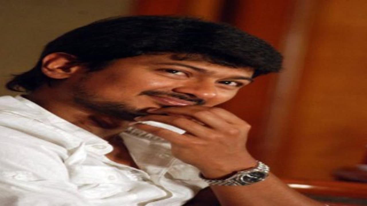 உதயநிதி ஸ்டாலினுக்கு இப்படி ஒரு ஆசை இருக்காம்! உதயநிதி ஸ்டாலினுக்கு இப்படி ஒரு ஆசை இருக்காம்!