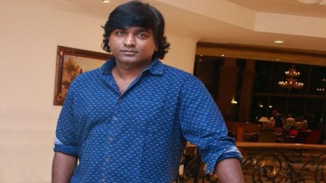 கருப்பன் விஜய்சேதுபதி தொட்டதெல்லாம் ஹிட்டாகிறது: ஷூட்டிங்கே போகல, ஆனா படத்த வித்தாச்சு! கருப்பன் விஜய்சேதுபதி தொட்டதெல்லாம் ஹிட்டாகிறது: ஷூட்டிங்கே போகல, ஆனா படத்த வித்தாச்சு!