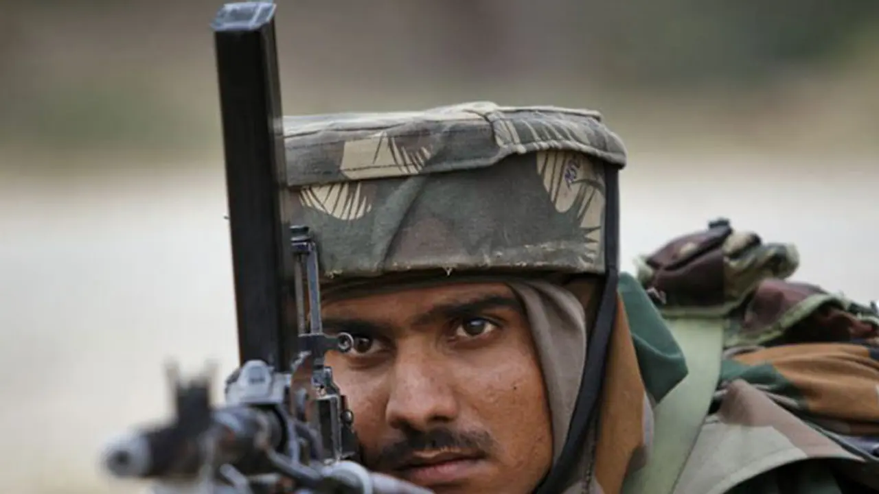 Kashmir: Jaish e Mohammed hideout busted by Army, police