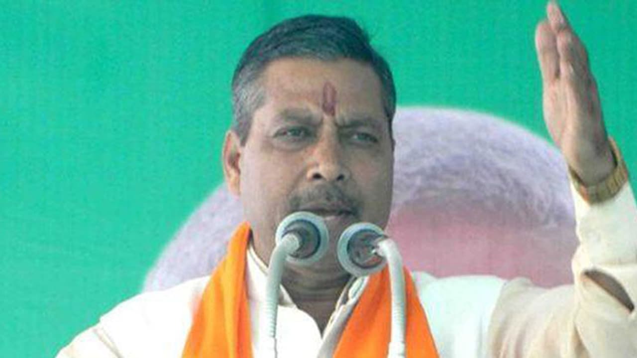 മുസ്ലീങ്ങൾ കുട്ടികളെ ജനിപ്പിക്കുന്നത് ഹിന്ദുക്കളെ പിന്നിലാക്കാനെന്ന് ബിജെപി എംഎൽഎ മുസ്ലീങ്ങൾ കുട്ടികളെ ജനിപ്പിക്കുന്നത് ഹിന്ദുക്കളെ പിന്നിലാക്കാനെന്ന് ബിജെപി എംഎൽഎ