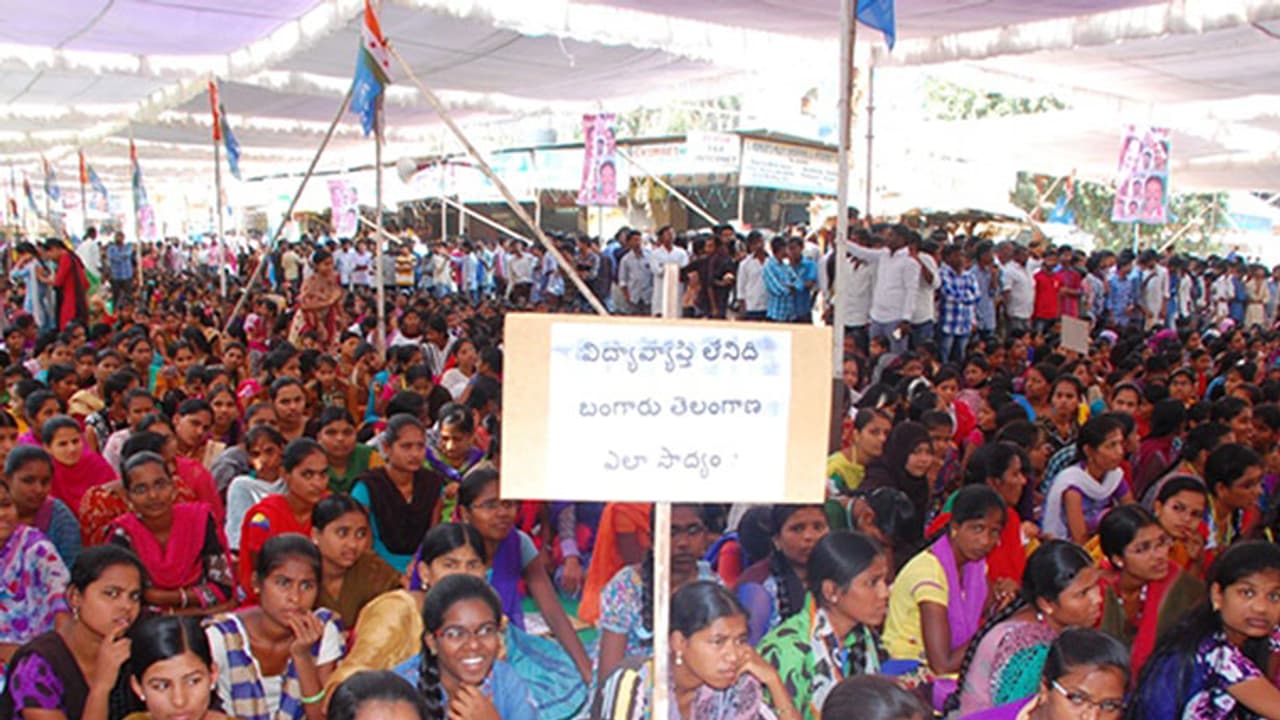 డిసెంబర్ 2 న తెలంగాణా విద్యార్థులతో రాహుల్ సమావేశం డిసెంబర్ 2 న తెలంగాణా విద్యార్థులతో రాహుల్ సమావేశం