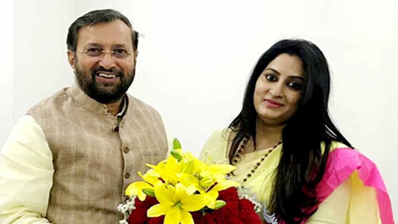 ಬೆಂಗಳೂರಿನ ಪ್ರತಿಷ್ಟಿತ ಕ್ಷೇತ್ರದಿಂದ ರೂಪ ಅಯ್ಯರ್ ಸ್ಪರ್ಧೆ ? ಬೆಂಗಳೂರಿನ ಪ್ರತಿಷ್ಟಿತ ಕ್ಷೇತ್ರದಿಂದ ರೂಪ ಅಯ್ಯರ್ ಸ್ಪರ್ಧೆ ?