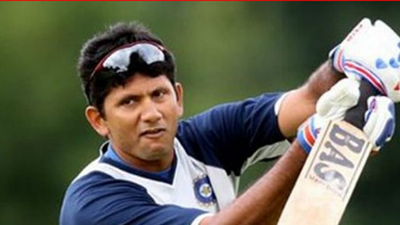 വല്യ ഡെക്കറേഷനൊന്നും വേണ്ടാ, ഇന്ത്യ സാധാരണ ടീം മാത്രം; പരിഹസിച്ച് വെങ്കടേഷ് പ്രസാദ്