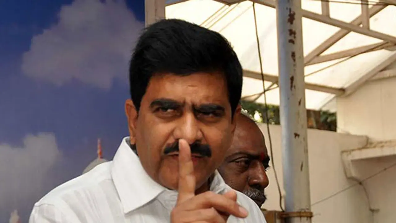 చంపాలన్నదే తుగ్లక్ జగన్ దురాలోచన... ప్రత్యక్ష ఉద్యమానికి సిద్దం: దేవినేని ఉమ చంపాలన్నదే తుగ్లక్ జగన్ దురాలోచన... ప్రత్యక్ష ఉద్యమానికి సిద్దం: దేవినేని ఉమ