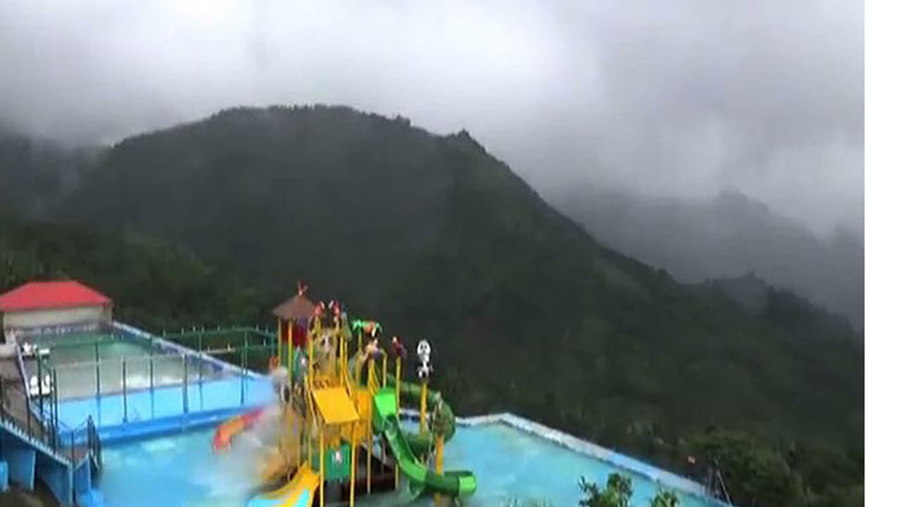 വിവാദങ്ങൾക്കൊടുവിൽ കക്കാടംപൊയിലിലെ നാച്ചുറോ പാർക്ക് തൊഴിൽവകുപ്പിന്റെ രജിസ്ട്രേഷനെടുത്തു വിവാദങ്ങൾക്കൊടുവിൽ കക്കാടംപൊയിലിലെ നാച്ചുറോ പാർക്ക് തൊഴിൽവകുപ്പിന്റെ രജിസ്ട്രേഷനെടുത്തു