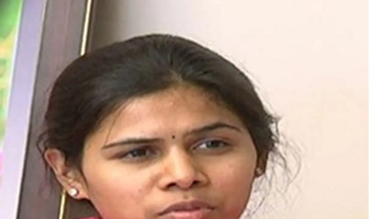 మాజీ మంత్రి భూమా అఖిలప్రియ హౌస్ అరెస్ట్.. ఆళ్లగడ్డలో పోలీసుల మోహరింపు