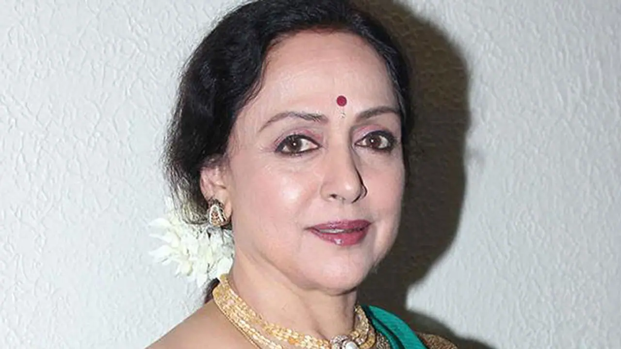 Hema Malini gets land worth ₹ 70 crore for ₹ 1.75 lakh Hema Malini gets land worth ₹ 70 crore for ₹ 1.75 lakh
