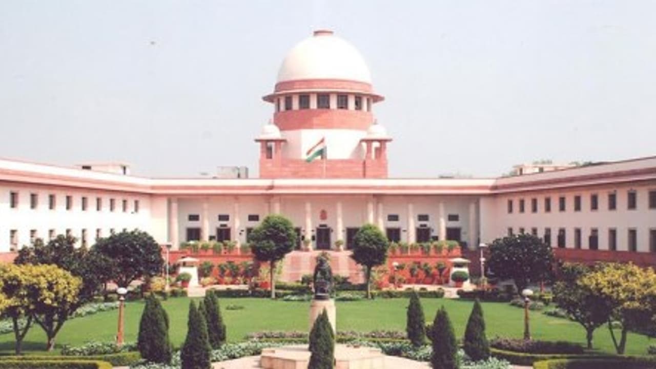 ഓർത്തോഡോക്സ് സഭയുടെ പരമാധ്യക്ഷ തെരഞ്ഞെടുപ്പ് നടപടികള് സ്റ്റേ ചെയ്യുമോ? സുപ്രീംകോടതി തീരുമാനം ഇന്നറിയാം ഓർത്തോഡോക്സ് സഭയുടെ പരമാധ്യക്ഷ തെരഞ്ഞെടുപ്പ് നടപടികള് സ്റ്റേ ചെയ്യുമോ? സുപ്രീംകോടതി തീരുമാനം ഇന്നറിയാം