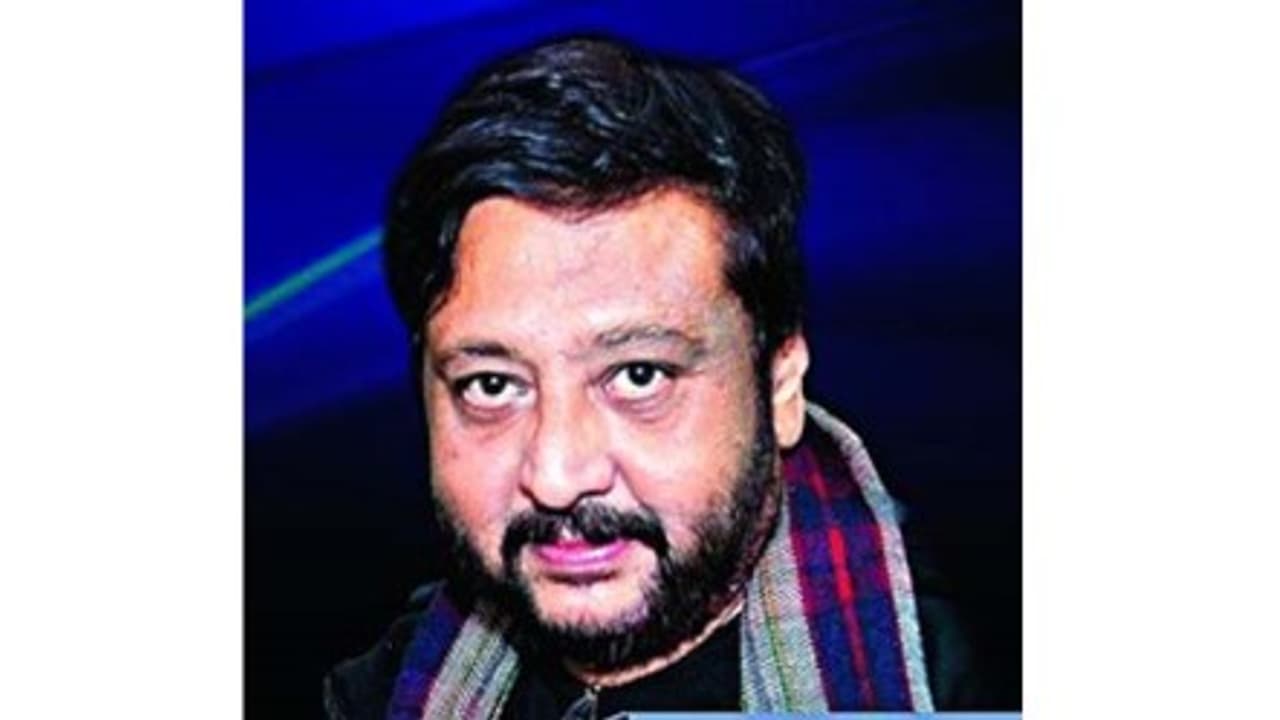 பத்திரிகை ஆசிரியர் இருவருக்கு ஒரு ஆண்டு சிறை உரிமை மீறல் தீர்மானத்தில் சபாநாயகர் உத்தரவு... பத்திரிகை ஆசிரியர் இருவருக்கு ஒரு ஆண்டு சிறை உரிமை மீறல் தீர்மானத்தில் சபாநாயகர் உத்தரவு...