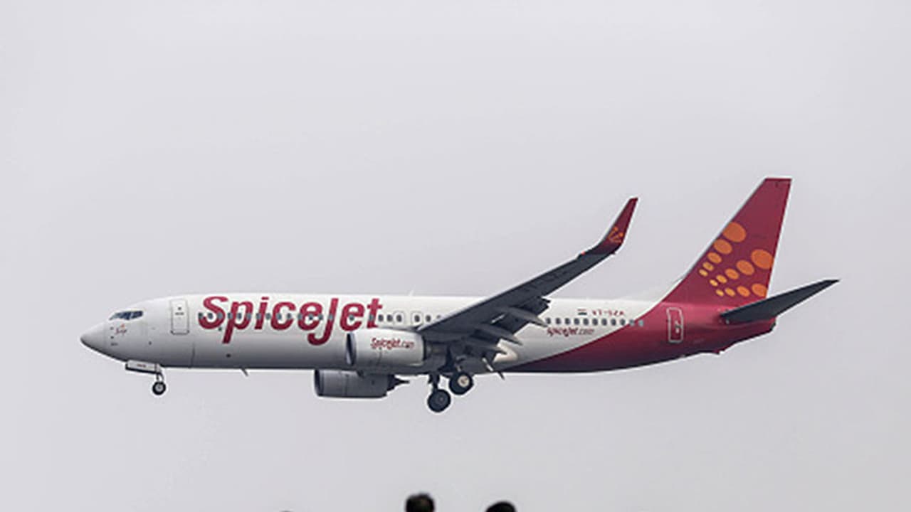 Passenger denied seat: SpiceJet asked to refund ticket money with interest Passenger denied seat: SpiceJet asked to refund ticket money with interest