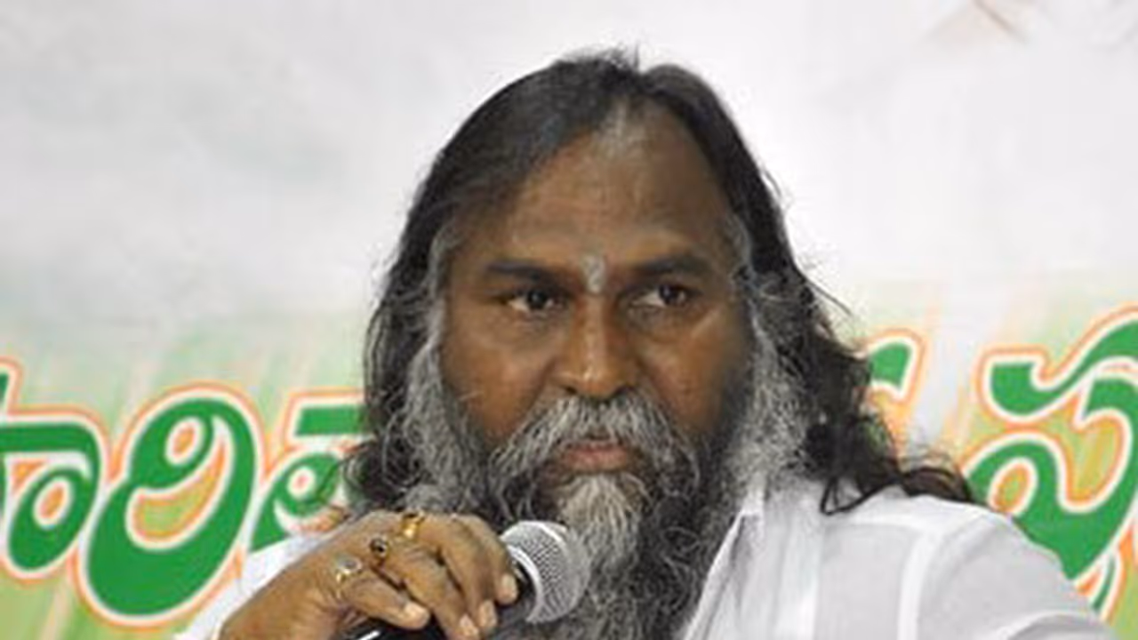 అజ్ఞాతంలో సంగారెడ్డి ఎమ్మెల్యే జగ్గారెడ్డి: టీఆర్ఎస్ ఆపరేషన్ ఆకర్ష్లో భాగమేనా అజ్ఞాతంలో సంగారెడ్డి ఎమ్మెల్యే జగ్గారెడ్డి: టీఆర్ఎస్ ఆపరేషన్ ఆకర్ష్లో భాగమేనా