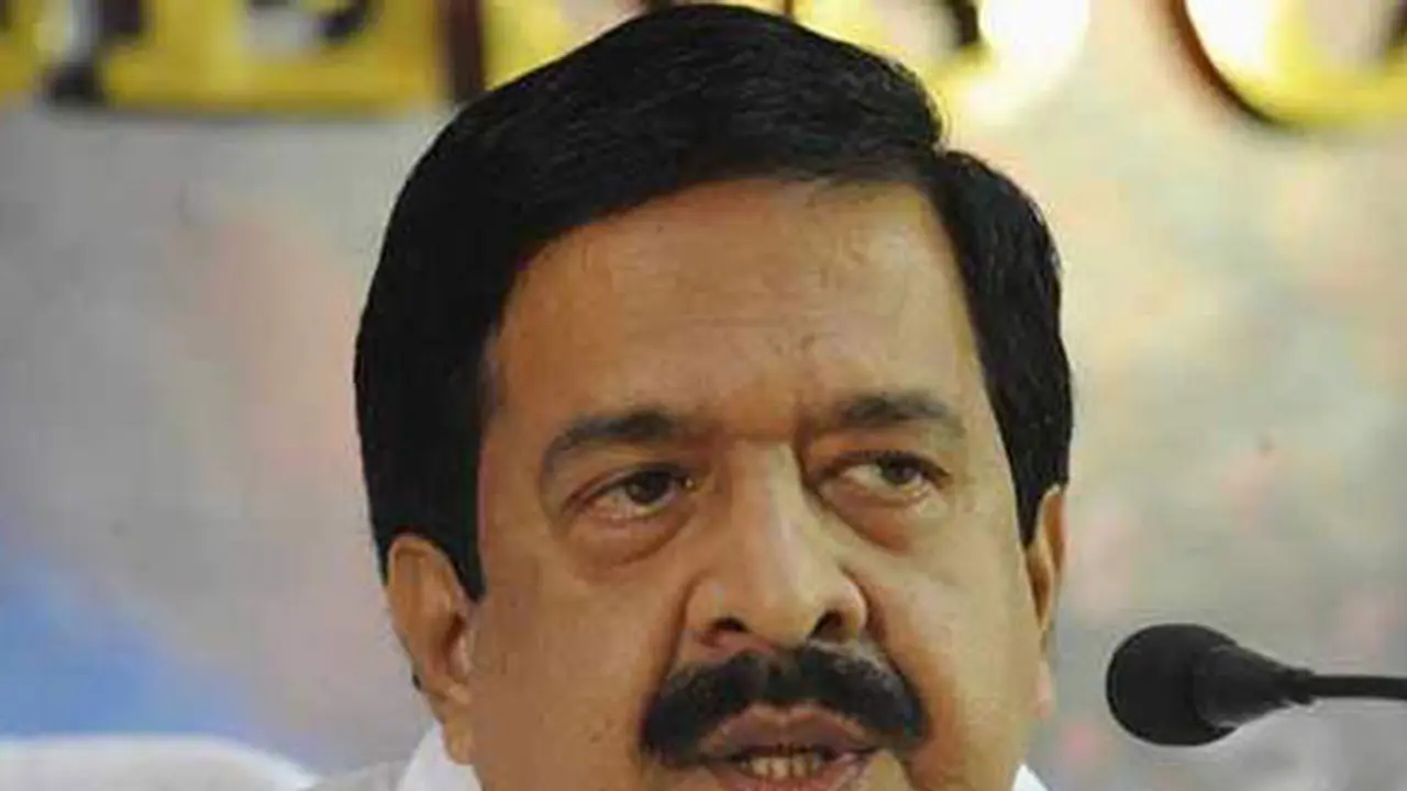 Onam celebration at Rashtrapathi Bhavan: Chennithala flays Pinarayi Vijayan for double standard