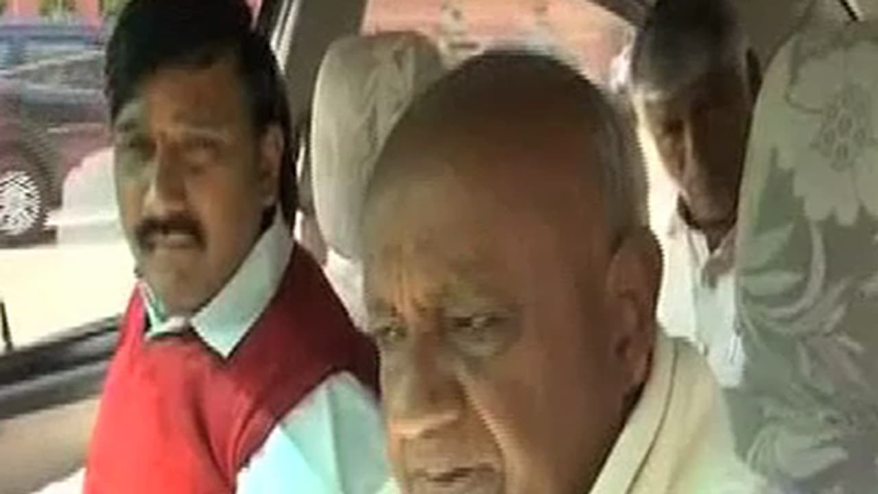 ರಾಜ್ಯಸಭಾ ಚುನಾವಣೆಯಲ್ಲಿ ಜೆಡಿಎಸ್ ಬಂಡಾಯ ಶಾಸಕರಿಗೆ ಪೀಕಲಾಟ ತಂಡ ಗೌಡರ ನಿರ್ಧಾರ ರಾಜ್ಯಸಭಾ ಚುನಾವಣೆಯಲ್ಲಿ ಜೆಡಿಎಸ್ ಬಂಡಾಯ ಶಾಸಕರಿಗೆ ಪೀಕಲಾಟ ತಂಡ ಗೌಡರ ನಿರ್ಧಾರ