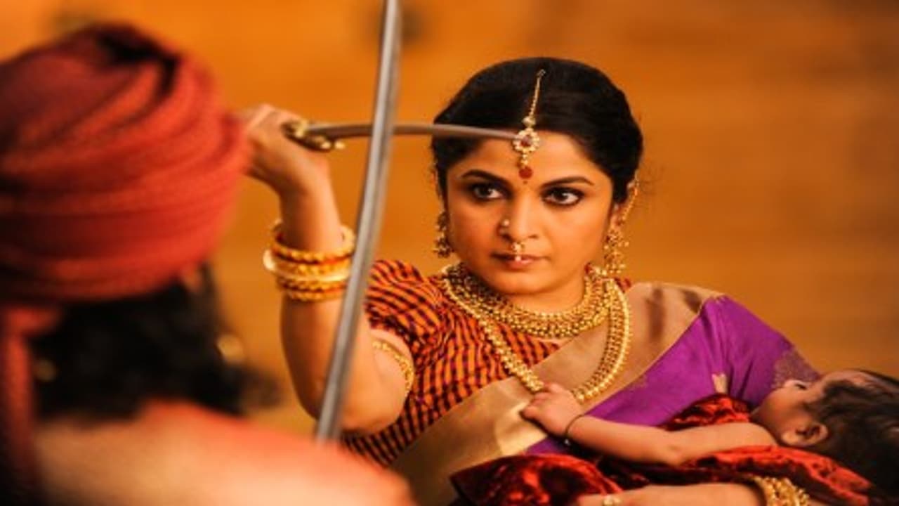 இணையத்தை கலக்கும் ரம்யா கிருஷ்ணாவின் ஸ்வீட் கிஸ்! யார் அந்த அதிர்ஷ்டசாலி தெரியமா? இணையத்தை கலக்கும் ரம்யா கிருஷ்ணாவின் ஸ்வீட் கிஸ்! யார் அந்த அதிர்ஷ்டசாலி தெரியமா?