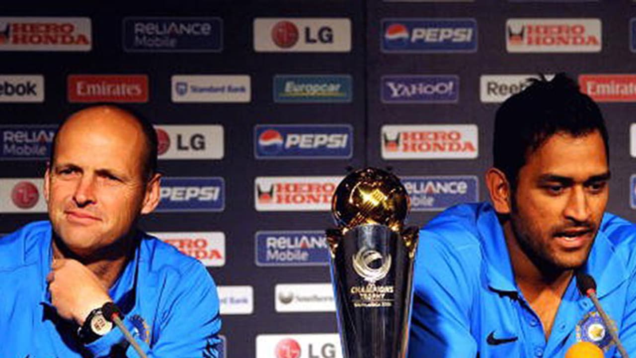 'Replace Dhoni as Indian skipper at your own risk' 'Replace Dhoni as Indian skipper at your own risk'