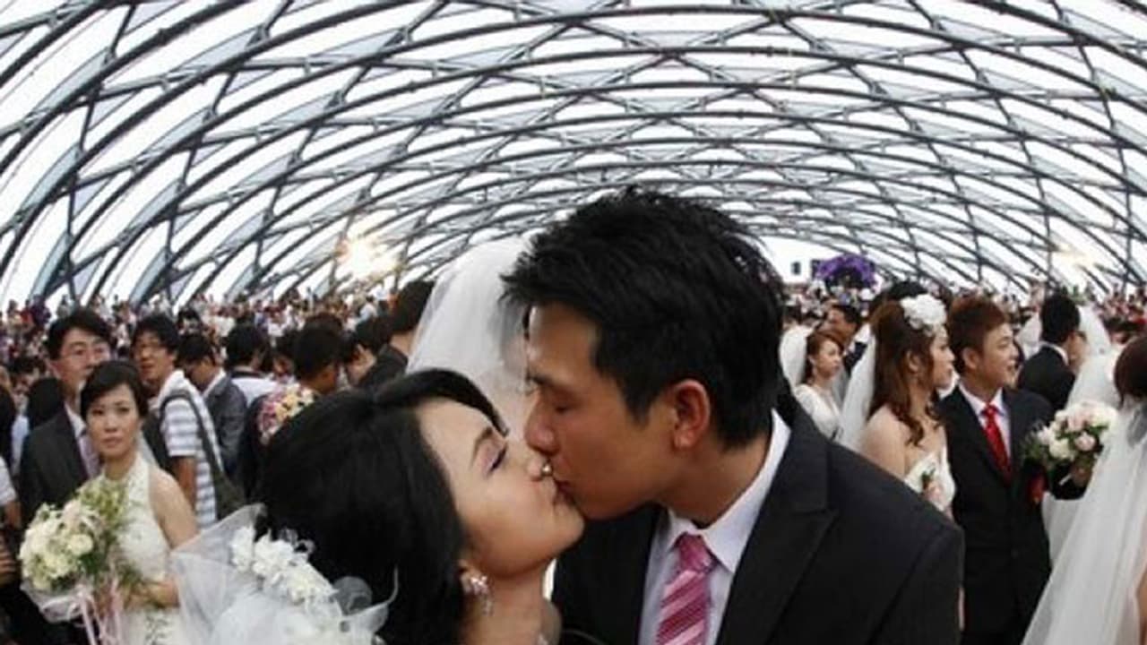 ಸಿಗರೇಟ್ ಇಲ್ಲ ಅಂದ್ರೆ ವಧು ಇಲ್ಲ… ಚೀನಾದಲ್ಲಿ ಹಳೆ ಸಂಪ್ರದಾಯಕ್ಕೆ ಹೊಸ ಟಚ್ ಸಿಗರೇಟ್ ಇಲ್ಲ ಅಂದ್ರೆ ವಧು ಇಲ್ಲ… ಚೀನಾದಲ್ಲಿ ಹಳೆ ಸಂಪ್ರದಾಯಕ್ಕೆ ಹೊಸ ಟಚ್