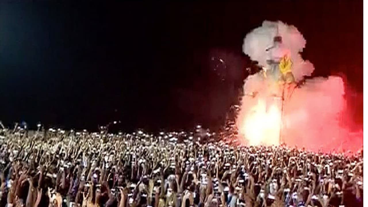 സംസ്ഥാനത്തെ പുതുവത്സരാഘോഷങ്ങള് നടന്നത് പൊലീസിന്റെ കര്ശന നിയന്ത്രണത്തില് സംസ്ഥാനത്തെ പുതുവത്സരാഘോഷങ്ങള് നടന്നത് പൊലീസിന്റെ കര്ശന നിയന്ത്രണത്തില്