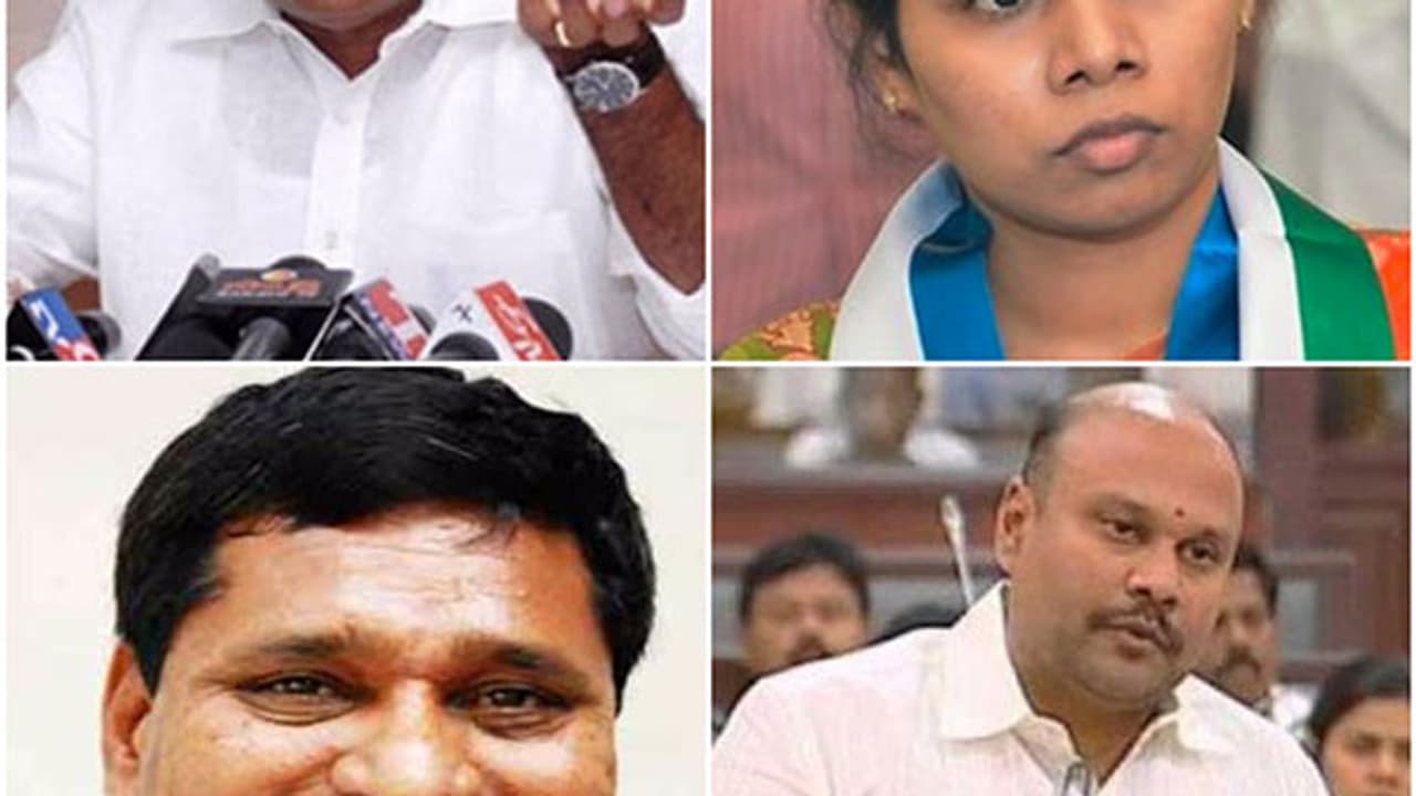 ఫిరాయింపుల కోసం ఇంత డ్రామానా ఫిరాయింపుల కోసం ఇంత డ్రామానా