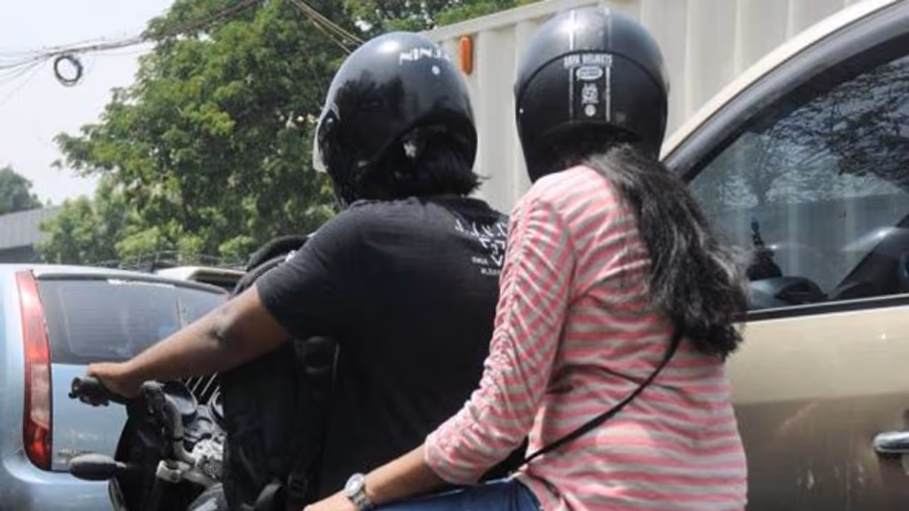 ബൈക്ക് ഓടിക്കുമ്പോഴുള്ള ആരോഗ്യപ്രശ്നങ്ങള്; കാരണങ്ങളും പരിഹാരവും ബൈക്ക് ഓടിക്കുമ്പോഴുള്ള ആരോഗ്യപ്രശ്നങ്ങള്; കാരണങ്ങളും പരിഹാരവും