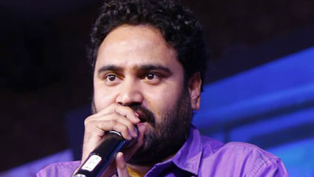 സംവിധായകന് രാജസിംഹ ആത്മഹത്യയ്ക്ക് ശ്രമിച്ചു സംവിധായകന് രാജസിംഹ ആത്മഹത്യയ്ക്ക് ശ്രമിച്ചു