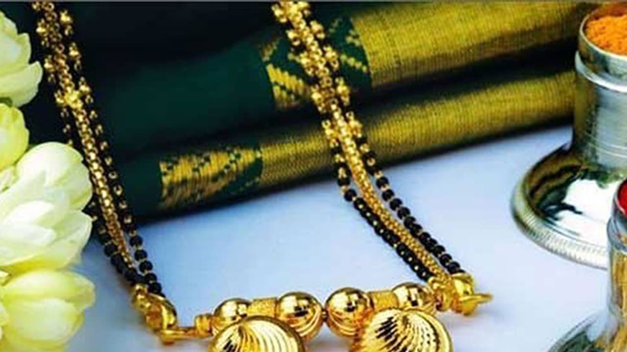 திருமணமான பெண்கள் தாலி அணிவது ஏன்? திருமணமான பெண்கள் தாலி அணிவது ஏன்?