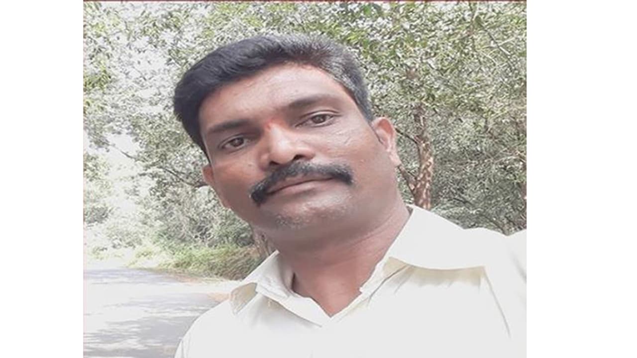 ರಕ್ಷಣೆಗಾಗಿ ಪೊಲೀಸರ ಮೊರೆ ಹೋದ ಸುನಿಲ್ ಹೆಗ್ಗರವಳ್ಳಿ ರಕ್ಷಣೆಗಾಗಿ ಪೊಲೀಸರ ಮೊರೆ ಹೋದ ಸುನಿಲ್ ಹೆಗ್ಗರವಳ್ಳಿ