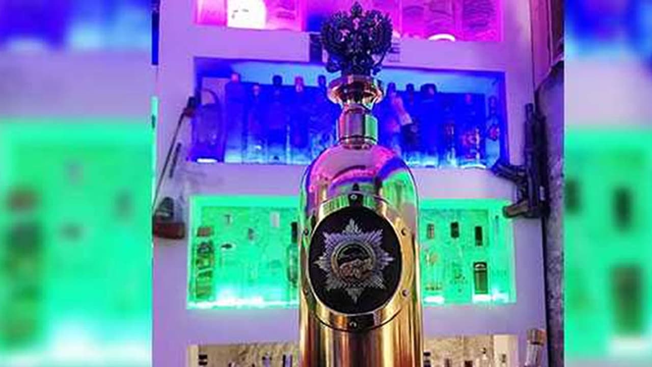 മോഷണം പോയ ലോകത്തിലെ ഏറ്റവും വിലപിടിപ്പുള്ള വോഡ്ക കണ്ടെത്തി; പക്ഷേ, കുപ്പി കാലി മോഷണം പോയ ലോകത്തിലെ ഏറ്റവും വിലപിടിപ്പുള്ള വോഡ്ക കണ്ടെത്തി; പക്ഷേ, കുപ്പി കാലി