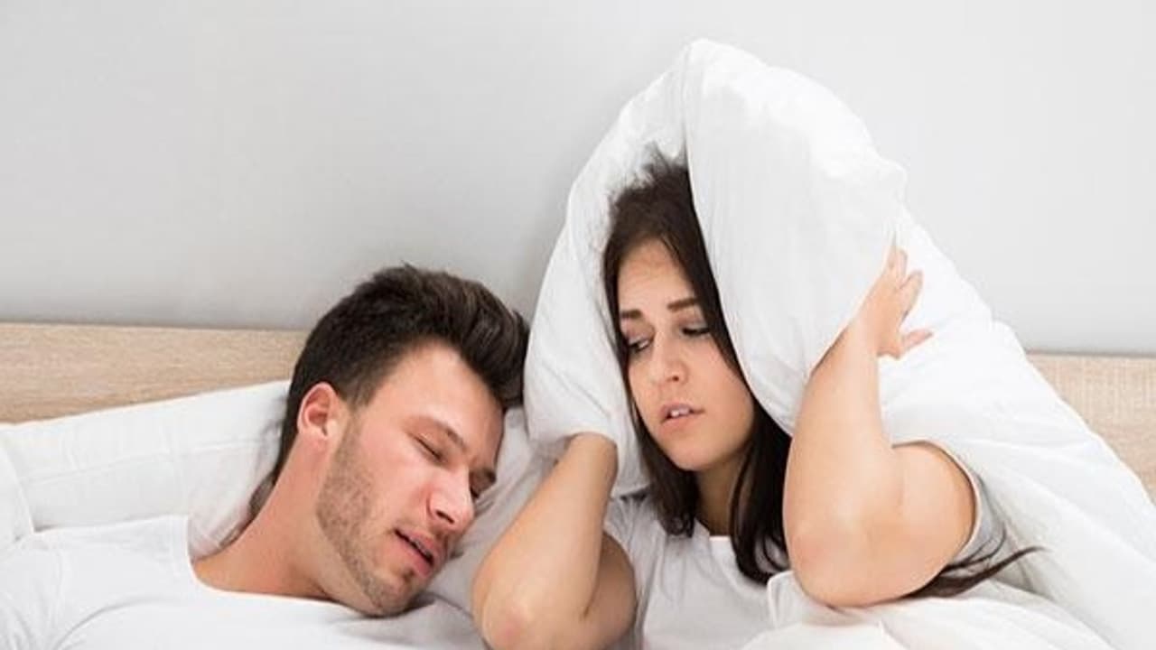 குறட்டையை முற்றிலும் விரட்டலாம்... அதுக்கு நீங்கள் செய்ய வேண்டியதெல்லாம் இது ஒன்னுதான்... குறட்டையை முற்றிலும் விரட்டலாம்... அதுக்கு நீங்கள் செய்ய வேண்டியதெல்லாம் இது ஒன்னுதான்...