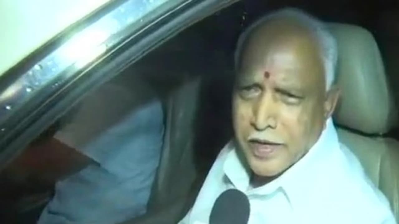 நாளைக்கு நடக்கப் போகும் மேஜிக்க பாருங்க !! பொடி வைத்துப் பேசும் எடி…. நாளைக்கு நடக்கப் போகும் மேஜிக்க பாருங்க !! பொடி வைத்துப் பேசும் எடி….