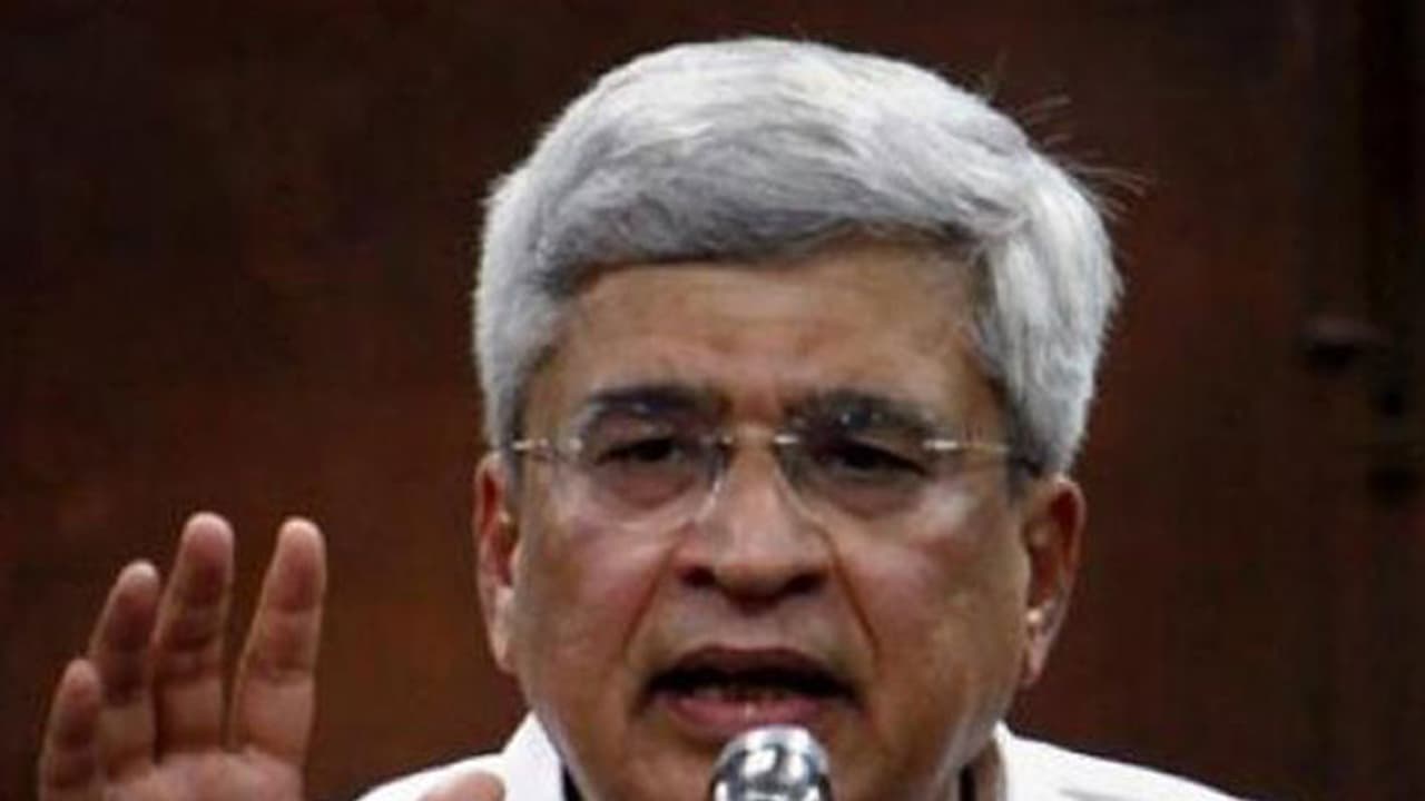 അനുച്ഛേദം 370 റദ്ദാക്കിയതിന് പിന്നിൽ ആർഎസ്എസ് അജണ്ട; പ്രകാശ് കാരാട്ട് അനുച്ഛേദം 370 റദ്ദാക്കിയതിന് പിന്നിൽ ആർഎസ്എസ് അജണ്ട; പ്രകാശ് കാരാട്ട്