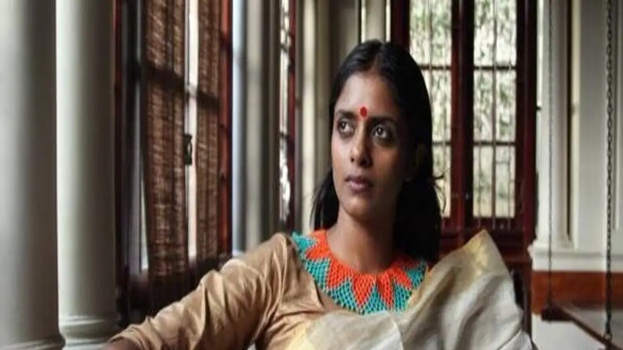 'மா' குறும்படத்தில் துணிச்சலான அம்மாவாக நடித்த 'கனி கஸ்தூரி' பற்றி தெரியுமா? 'மா' குறும்படத்தில் துணிச்சலான அம்மாவாக நடித்த 'கனி கஸ்தூரி' பற்றி தெரியுமா?