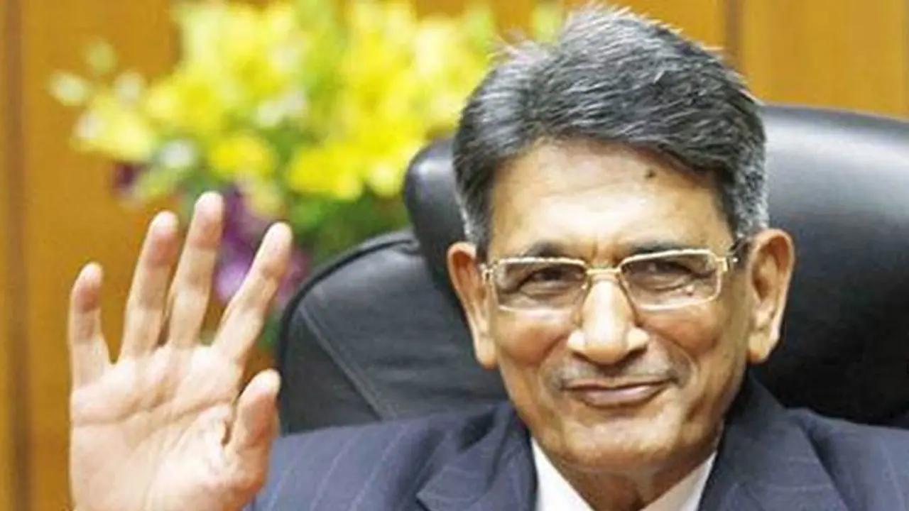Cybercrooks target former CJI RM Lodha, cheat him of Rs 1 lakh
