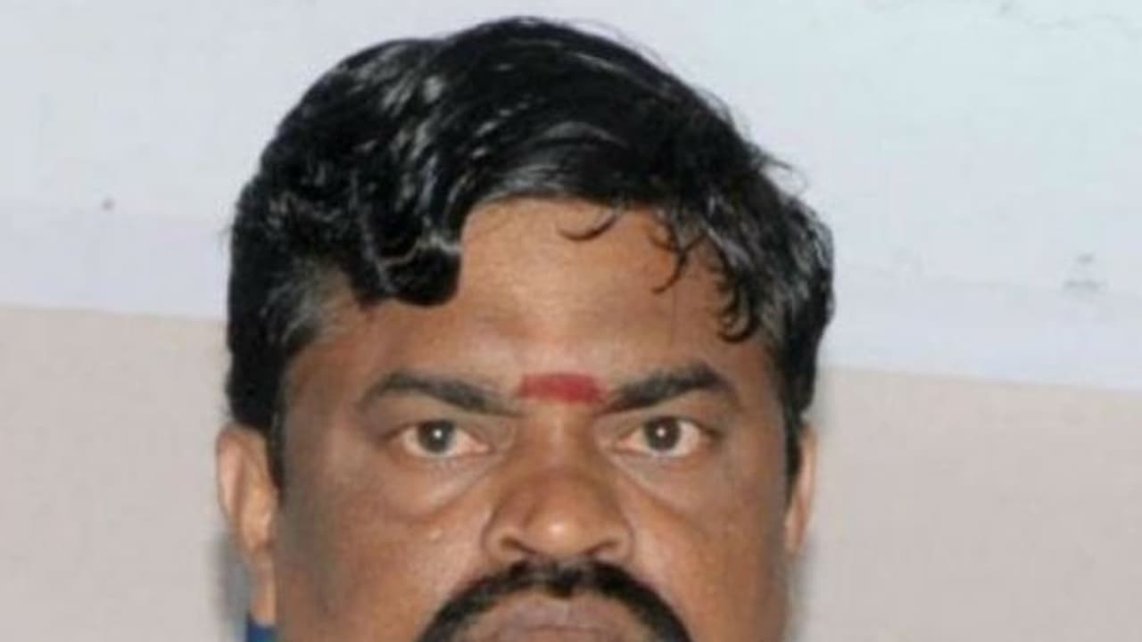 எங்களது சாதனைகளை மறைக்கதான் எதிர்கட்சி இப்படி செய்கிறது குமுறும் கே.டி.ராஜேந்திரபாலாஜி... எங்களது சாதனைகளை மறைக்கதான் எதிர்கட்சி இப்படி செய்கிறது குமுறும் கே.டி.ராஜேந்திரபாலாஜி...