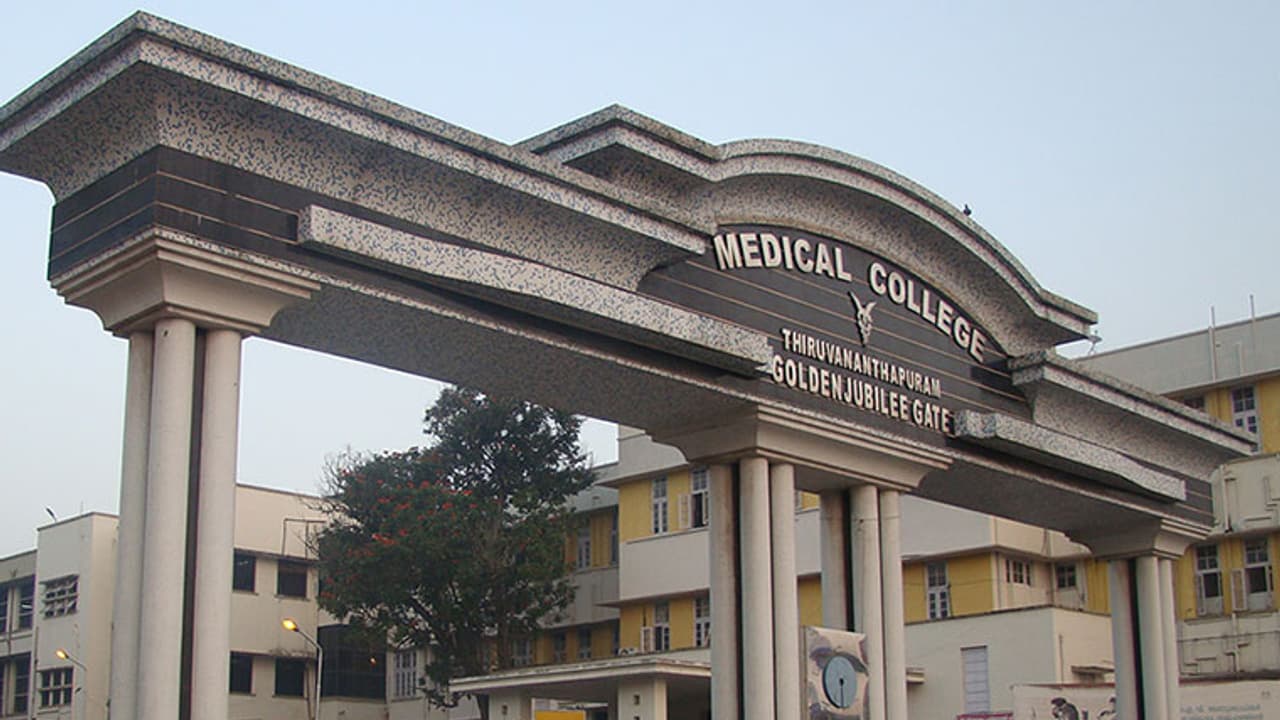 മെഡിക്കല് കോളേജുകളിലെ 33 വെന്റിലേറ്ററുകള് പ്രവര്ത്തനരഹിതം മെഡിക്കല് കോളേജുകളിലെ 33 വെന്റിലേറ്ററുകള് പ്രവര്ത്തനരഹിതം