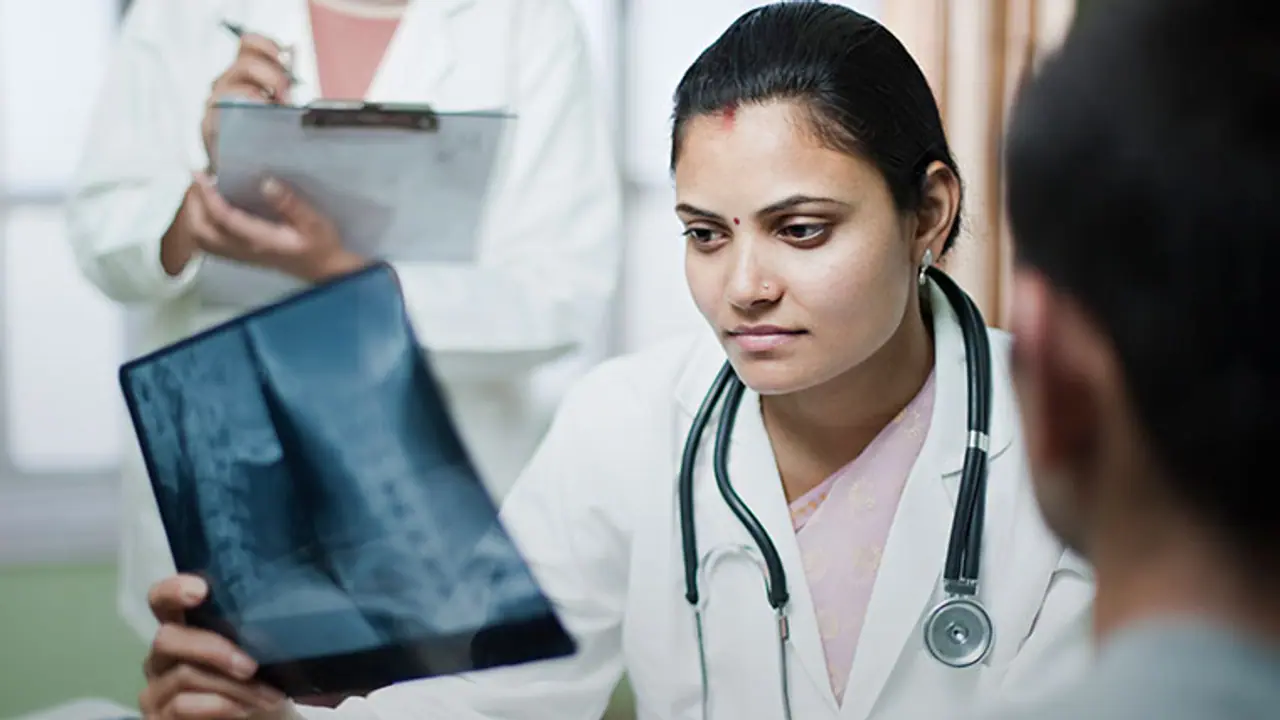 Govt to implement health insurance scheme for employees, pensioners Govt to implement health insurance scheme for employees, pensioners