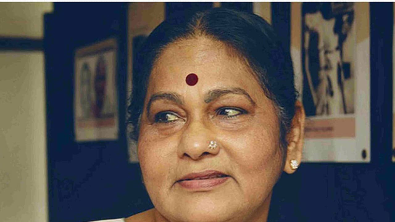 ദിലീപിനെ സന്ദര്ശിച്ച കെ.പി.എ.സി ലളിതയെ പുറത്താക്കണമെന്ന് ദീപന് ശിവരാമന് ദിലീപിനെ സന്ദര്ശിച്ച കെ.പി.എ.സി ലളിതയെ പുറത്താക്കണമെന്ന് ദീപന് ശിവരാമന്