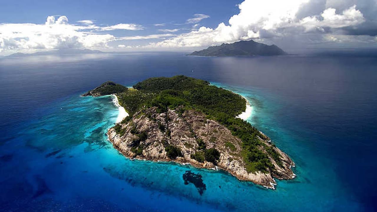 ആൻഡമാൻ നിക്കോബാർ ദ്വീപിലെ നിരോധിത മേഖലയിലേക്ക് കടന്നുകയറാൻ ശ്രമം, യുഎസ് പൌരൻ അറസ്റ്റിൽ ആൻഡമാൻ നിക്കോബാർ ദ്വീപിലെ നിരോധിത മേഖലയിലേക്ക് കടന്നുകയറാൻ ശ്രമം, യുഎസ് പൌരൻ അറസ്റ്റിൽ