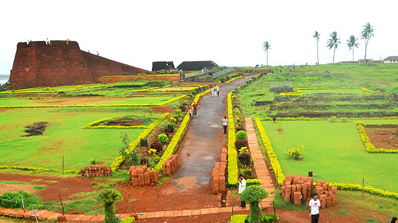 ഏഷ്യയിലെ മികച്ച 10 ടൂറിസം കേന്ദ്രങ്ങളില് മലബാറിന് മൂന്നാം സ്ഥാനം ഏഷ്യയിലെ മികച്ച 10 ടൂറിസം കേന്ദ്രങ്ങളില് മലബാറിന് മൂന്നാം സ്ഥാനം