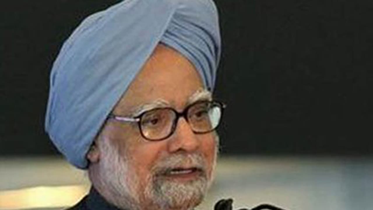 ರಾಹುಲ್ ಪಟ್ಟಾಭಿಷೇಕದ ವೇಳೆ ಮನಮೋಹನ್ ಸಿಂಗ್ ಮನದಾಳದ ಮಾತು ರಾಹುಲ್ ಪಟ್ಟಾಭಿಷೇಕದ ವೇಳೆ ಮನಮೋಹನ್ ಸಿಂಗ್ ಮನದಾಳದ ಮಾತು