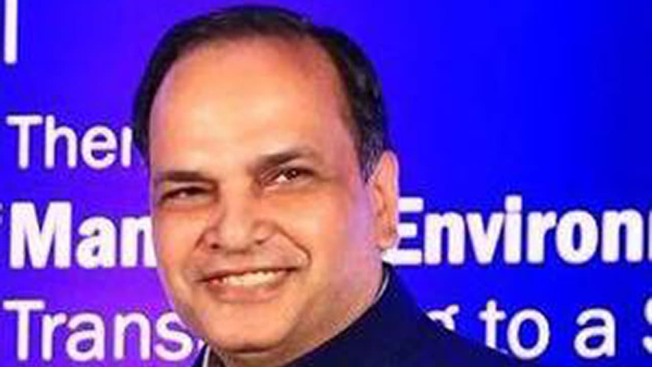 తెలంగాణ నూతన సీఎస్ గా ఎస్ కె జోషి తెలంగాణ నూతన సీఎస్ గా ఎస్ కె జోషి